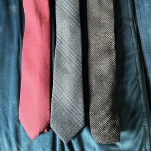 Lot of 3 ties. Tallia, Nautica and Nordstrom. All great condition or NWT.